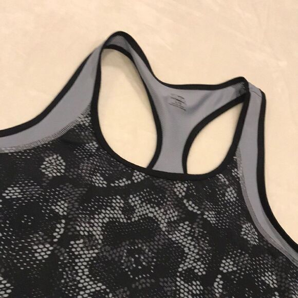 Champion Racer Back Fitness Tank - Size Large - Picture 2 of 7